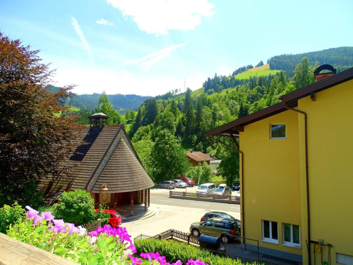 Haus Schneeberg Mit Hochkoenig Card Apartamento Mühlbach am Hochkönig Exterior foto