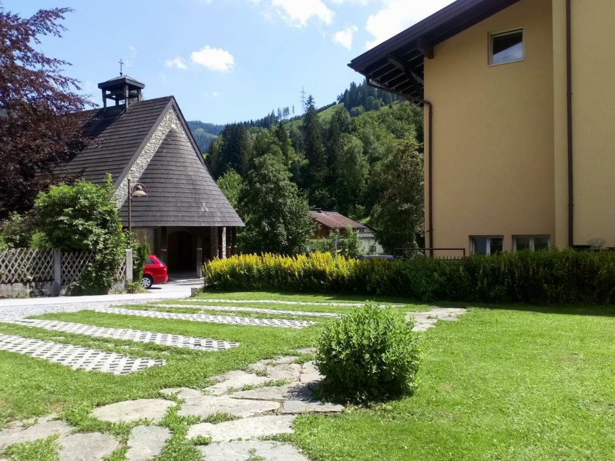 Haus Schneeberg Mit Hochkoenig Card Apartamento Mühlbach am Hochkönig Exterior foto